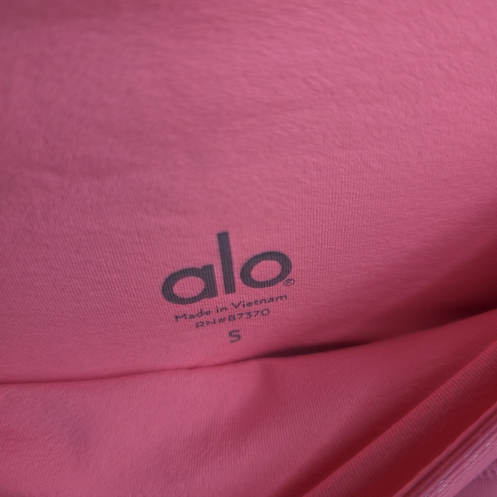 ALO Yoga Shimmer Glitter Pink High-Rise Biker Shorts 7" S - Picture 9 of 10